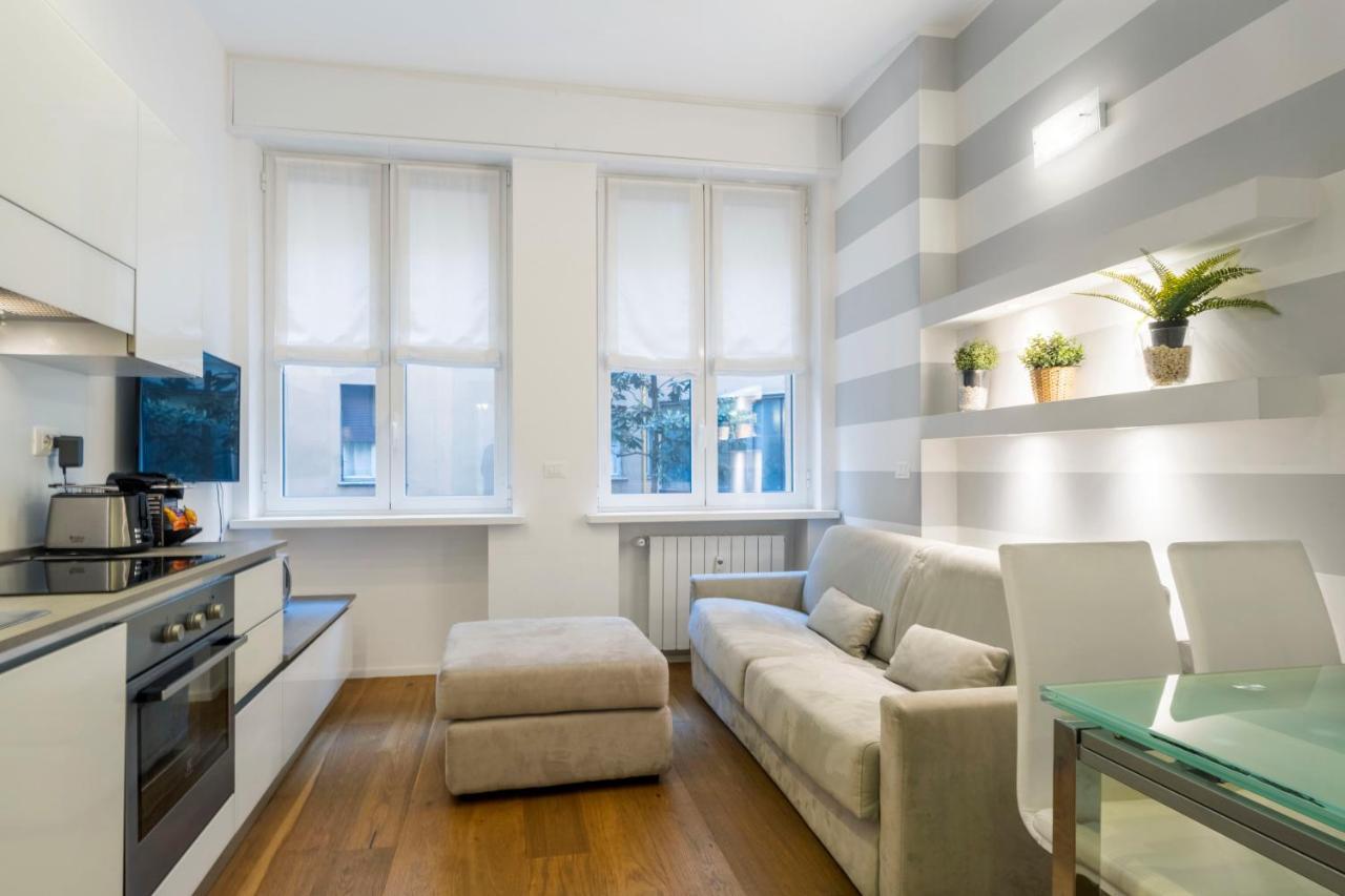 Easylife - San Babila - Elegante E Rifinito Bilocale Nel Cuore Della Citta Milano Exterior foto